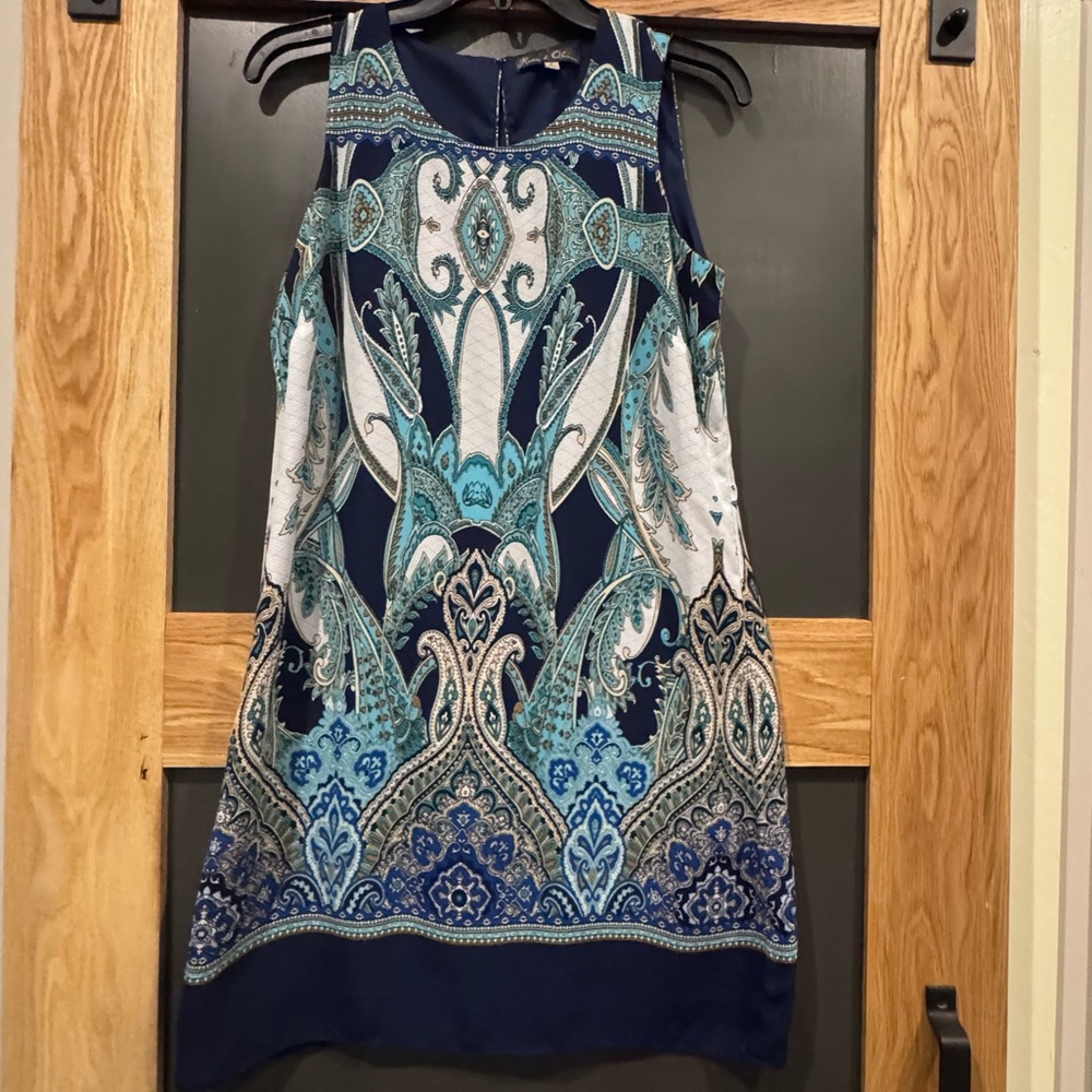 Rose & Olive Paisley Print Dress Size 6 Blue Teal Sleeveless Shift Dress